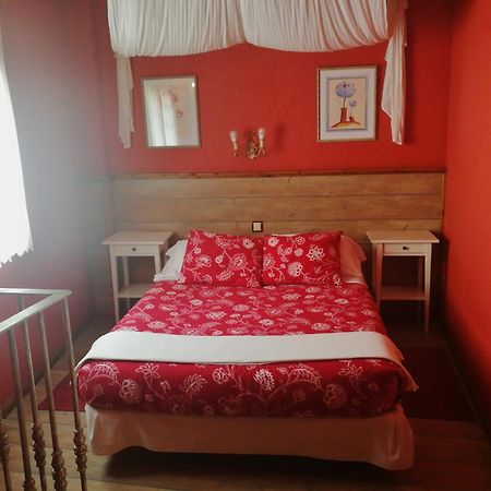 Apartamentos Melchor De Linan Torrelaguna Esterno foto