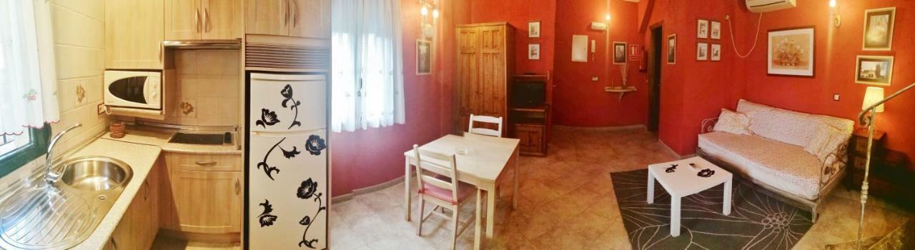 Apartamentos Melchor De Linan Torrelaguna Esterno foto