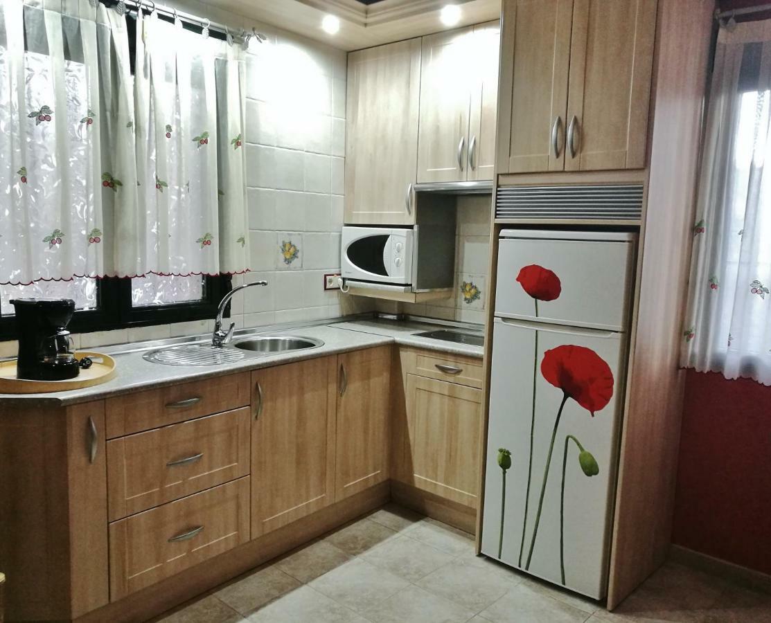 Apartamentos Melchor De Linan Torrelaguna Esterno foto