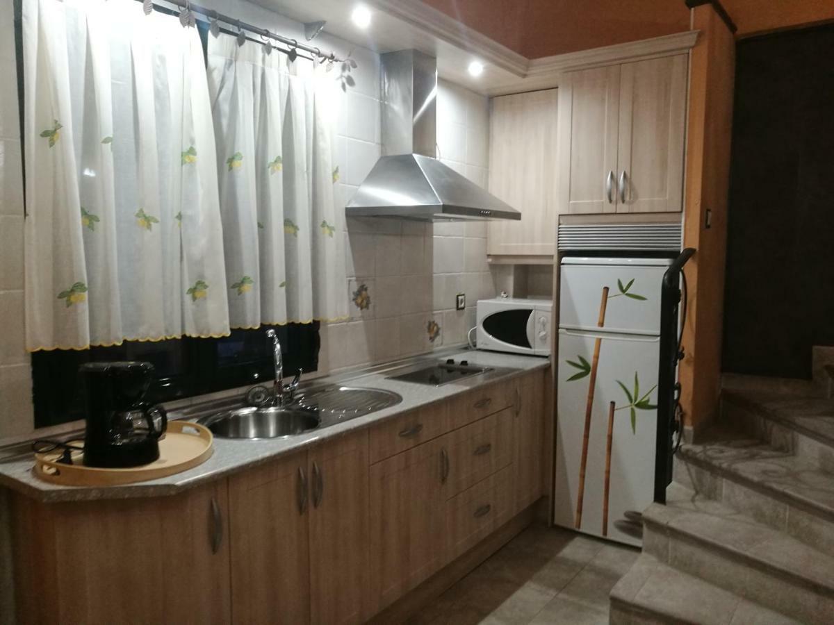 Apartamentos Melchor De Linan Torrelaguna Esterno foto